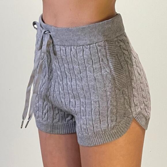 Grey Cable Knit Shorts M - Picture 2 of 5